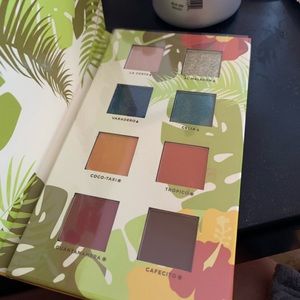 Eyeshadow palette
